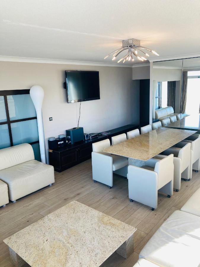 Very Spacious Family Apartment With Seaview T16 Oostende Bagian luar foto